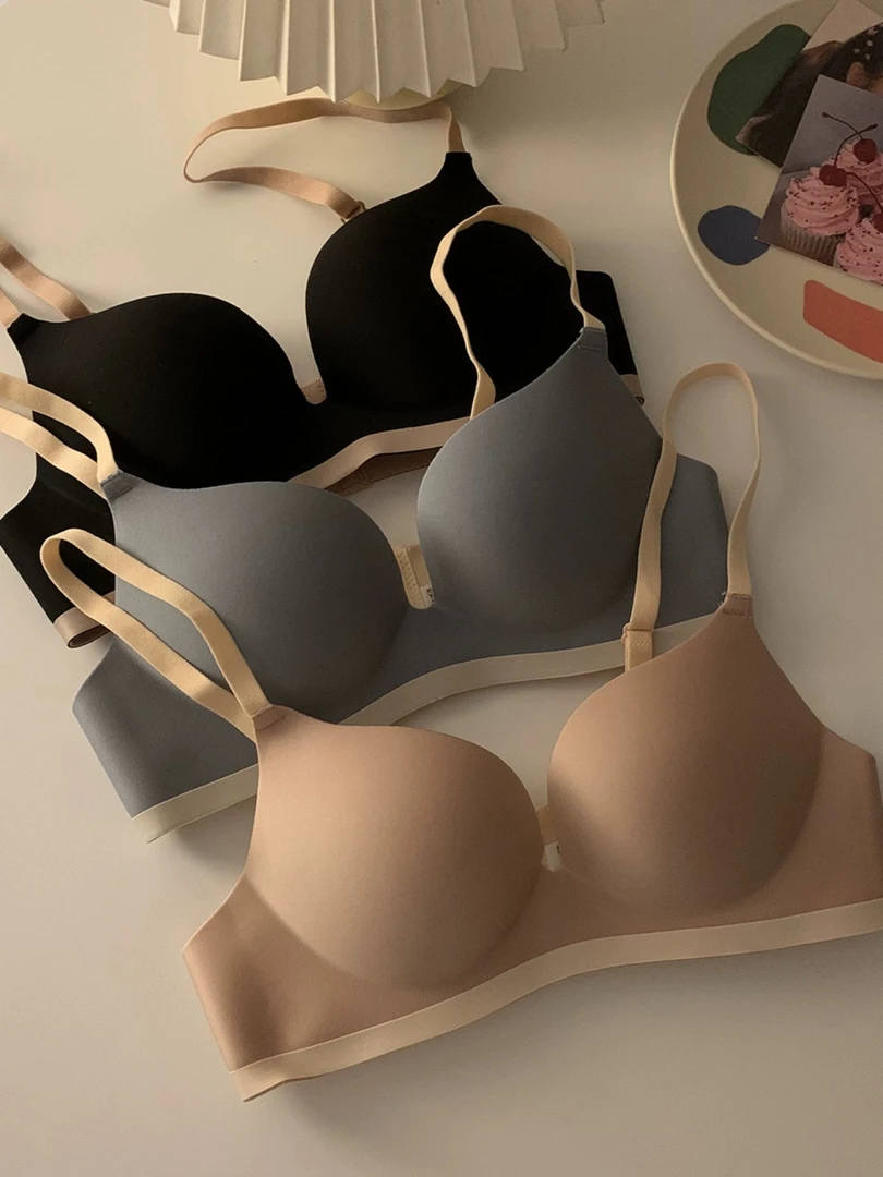 一片式无痕内衣女舒适聚拢调整型文胸小胸专用加厚糖果色少女内衣