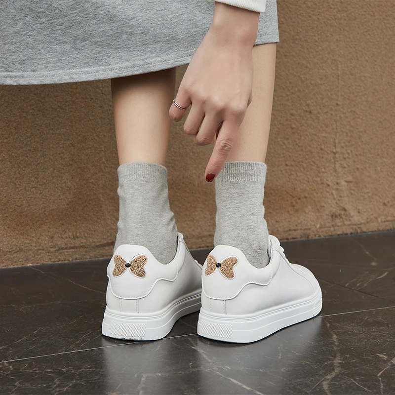 奈绮儿Naiyee韩版小白鞋ins白色学院风运动薄款学生纯色春秋板鞋