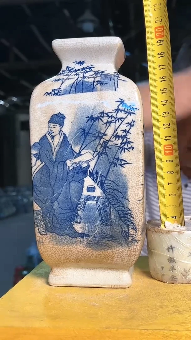 【闪购商品】瓷片12F现代工艺品一个