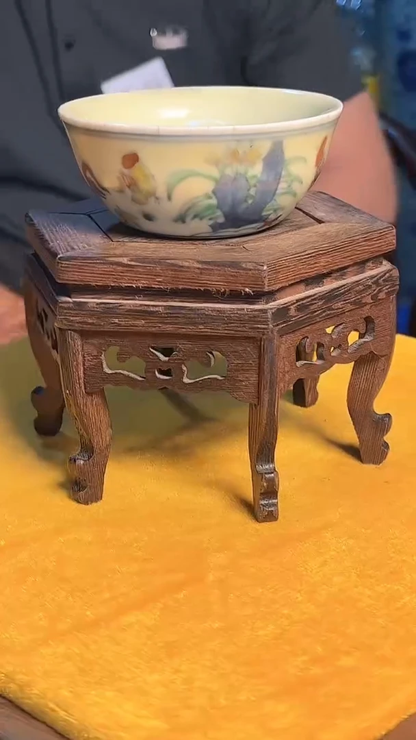 【闪购商品】瓷片71F现代工艺品一个