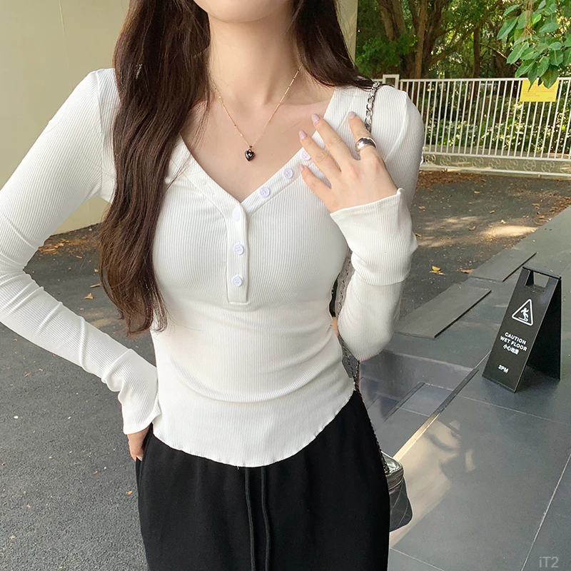 纯欲V领螺纹纽扣打底衫长袖T恤女春秋新款辣妹设计感显瘦内搭上衣