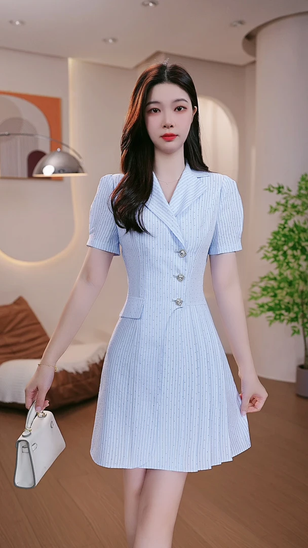 语馨服饰轻奢女装】1740气质收腰短袖显瘦连衣裙