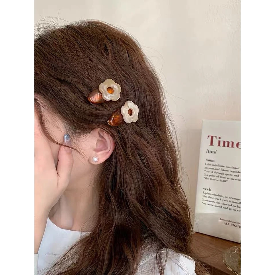 早春新品必入-5!可爱亚克力花花发夹女春季侧边边夹碎发夹小边夹