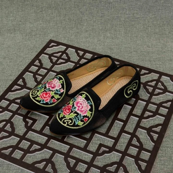 汉服百搭风格简单民族风绣花鞋妈妈鞋舒适休闲鞋/822-48
