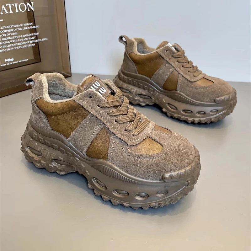 美拉德穿搭2024冬季新款磨砂皮松糕厚底休闲德训鞋女加绒阿甘鞋潮