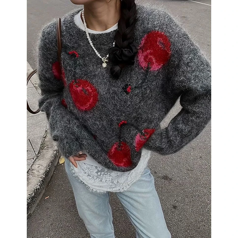 KIKI严选：8606-欧洲站南油秋冬新款小众樱桃图案慵懒风毛衣