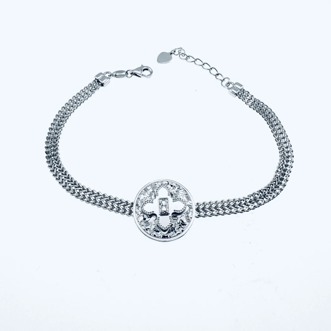 铂金Pt950殿堂系列四叶草碎碎冰手链  弹簧扣