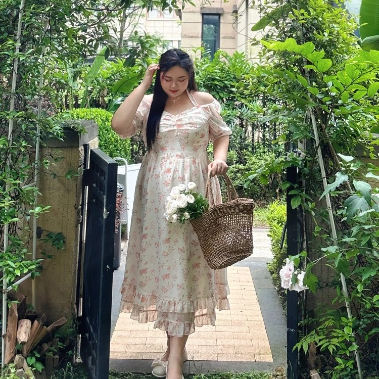 多肉女孩 /春日桃2023夏胖mm系带挂脖方领雪纺印花显白显瘦连衣裙