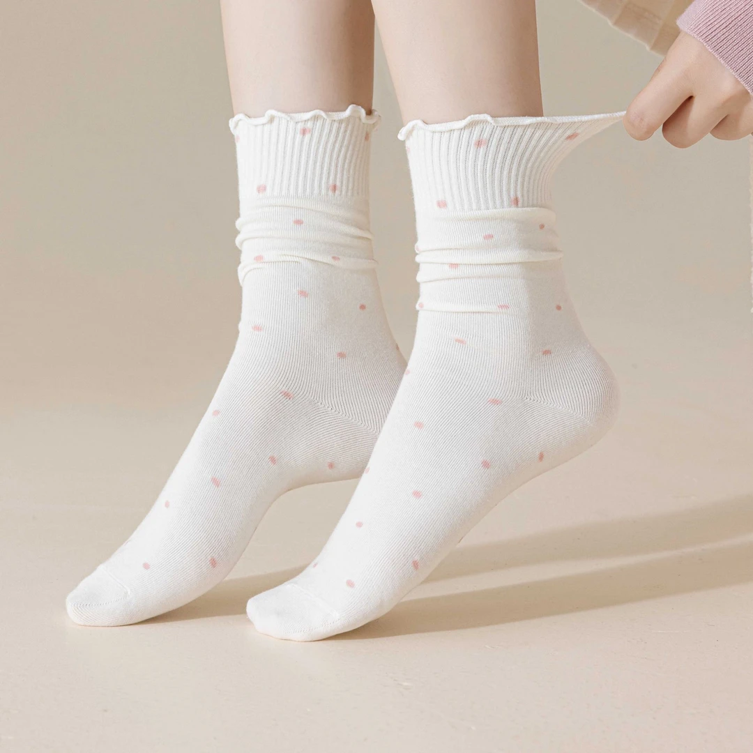 木耳边圆点中筒袜