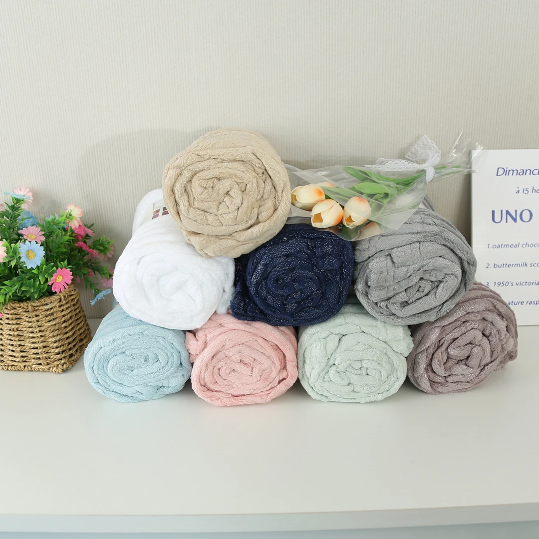 现代简约家用多功能卧室办公室午休盖毯柔软保暖沙发毯绒毯1D435