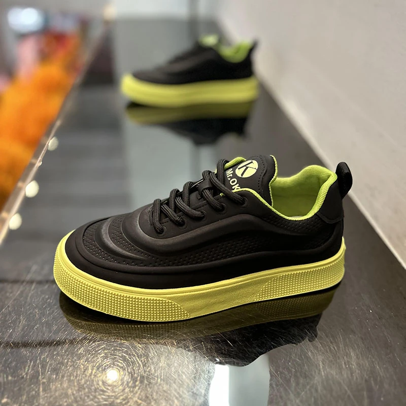 男鞋2024秋季新款平底时尚百搭板鞋皮面圆头爆款休闲鞋潮软底软面