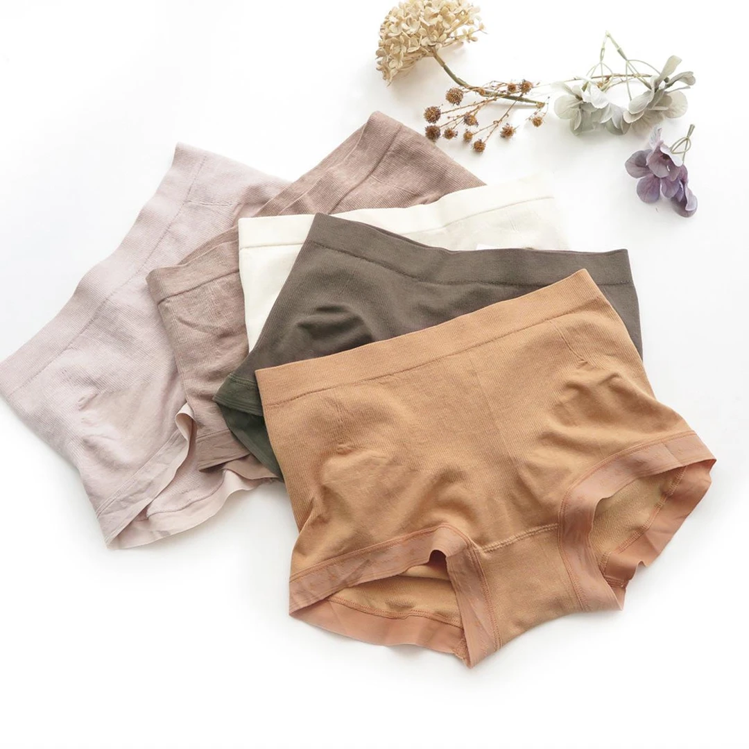 秋冬新款无痕裸感中腰弹力收腹提臀女士三角裤新款包臀女士内裤