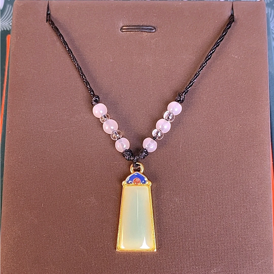 合金亚克力吊坠 轻奢小众精美无事牌福利吊坠百搭时尚