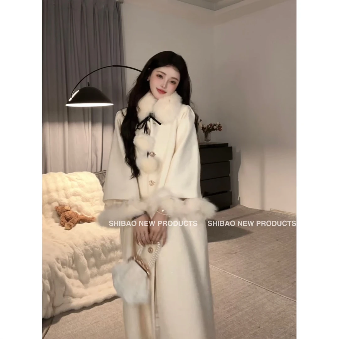 “青苍福利” 诗宝【冬日序章】新款奶白毛领中长款宽松保暖毛呢外套
