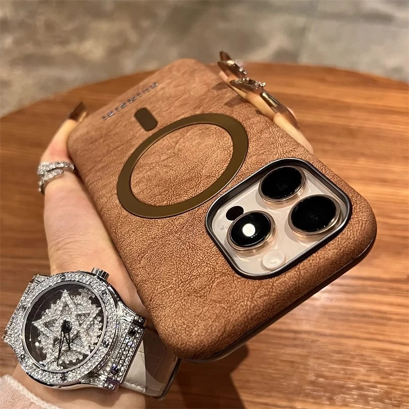 典雅棕复古皮质磁吸适用苹果16promax手机壳新款防摔男女轻奢高级