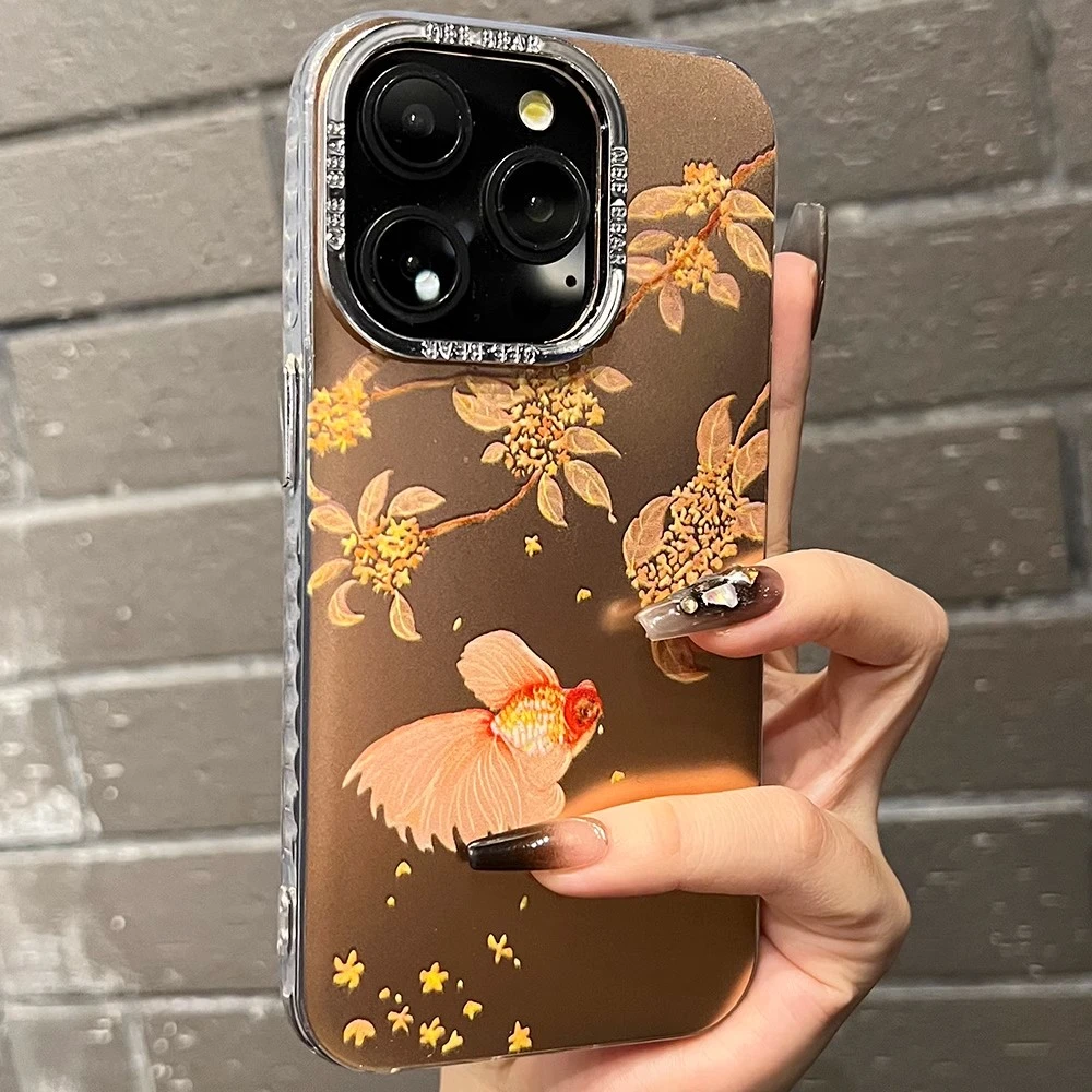 新中式高级感艺术新年锦鲤好运适用苹果16promax手机壳小众男女款