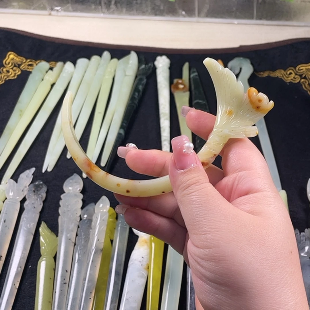 【闪购商品】蛇纹石玉发饰未镶嵌M****y