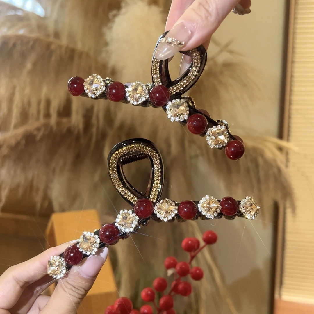 安可拉红水钻珠珠大号抓夹鲨鱼夹发夹女新款高级感发饰精致时尚