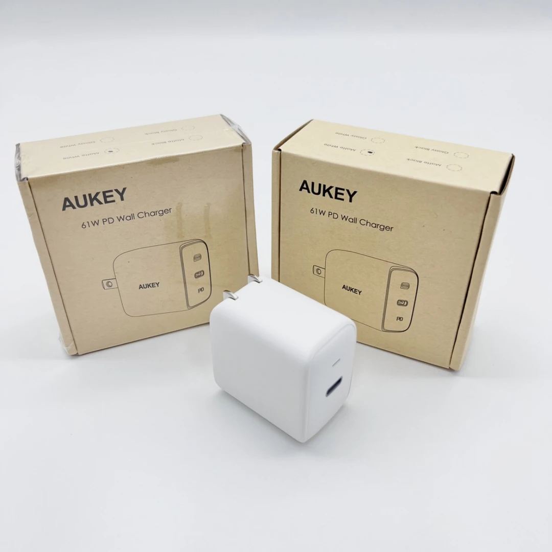 全新未使用  AUKEY傲基 61W氮化镓 GAN快充充电器 适用于苹果安卓