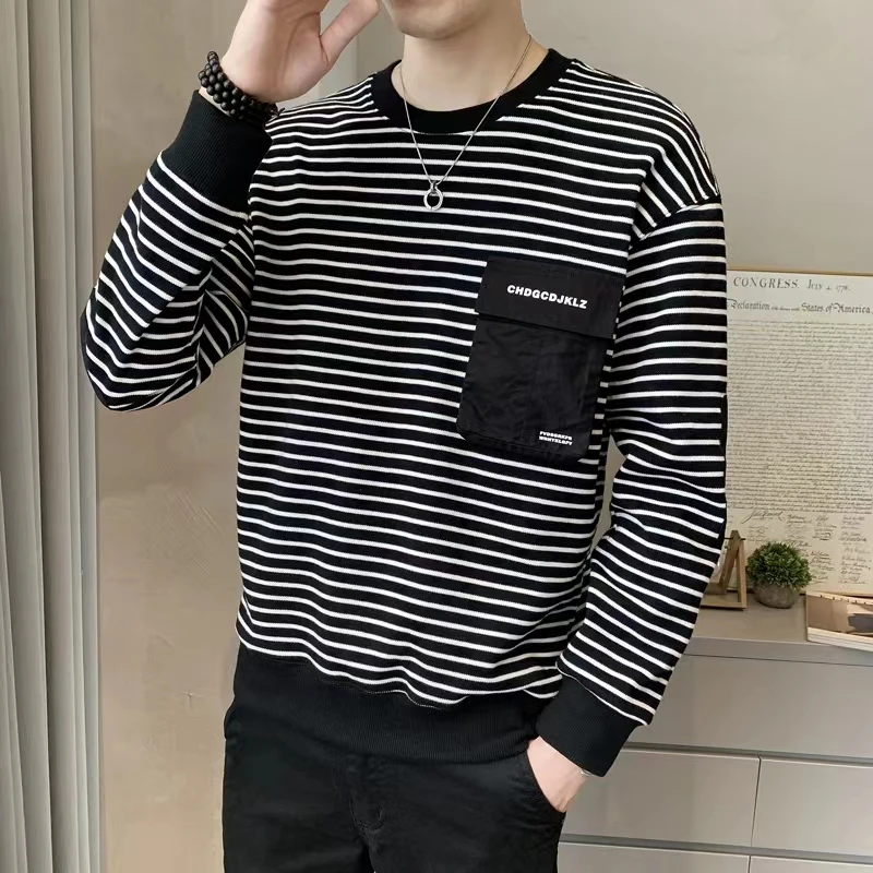 2023秋季新款长袖休闲打底圆领套头时尚百搭宽松条纹卫衣（高品质）