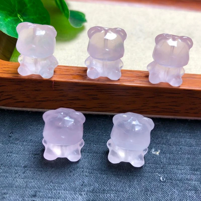 天然粉晶雕刻可爱精致小熊配件手工diy女水晶配饰女士随机发货1个