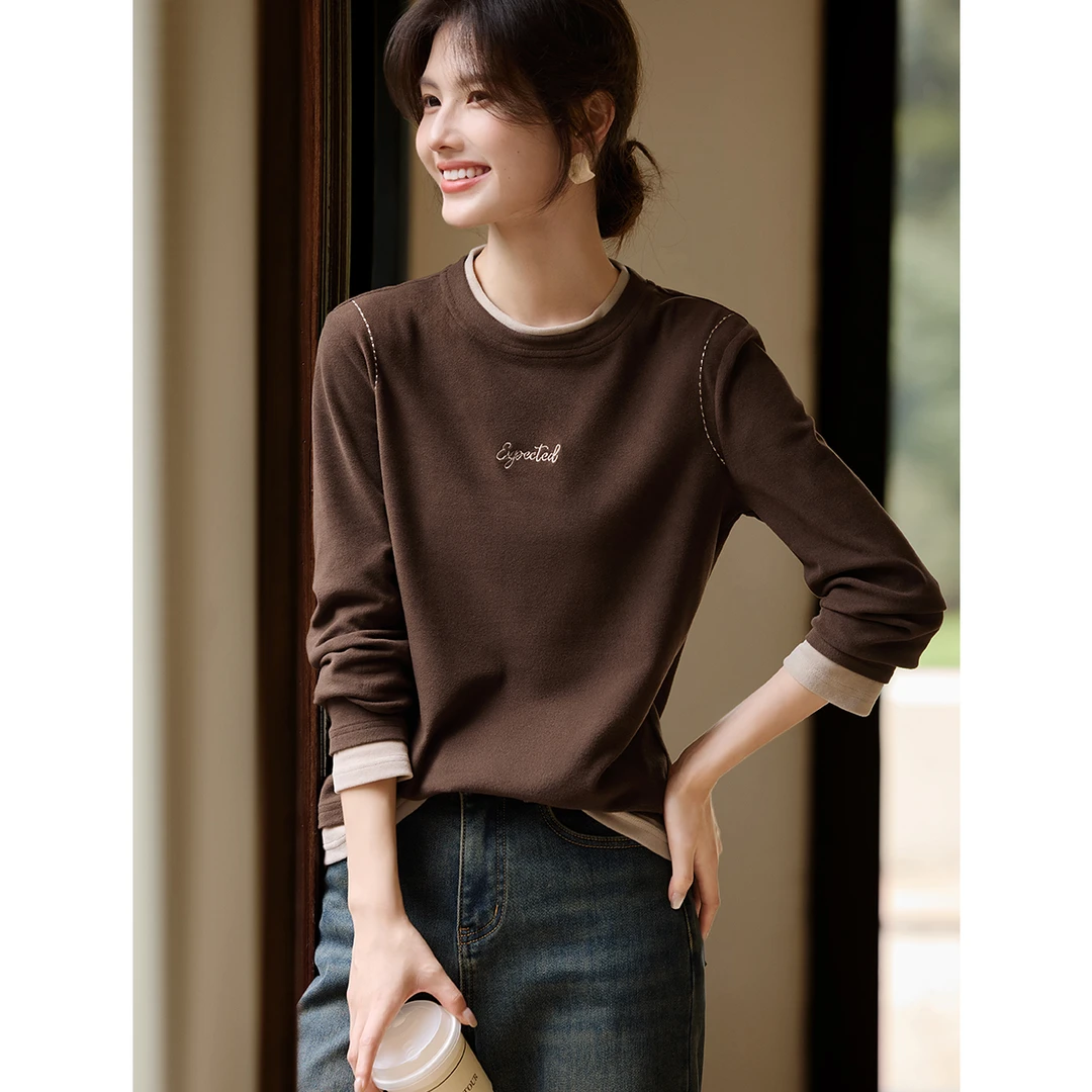 XWI/欣未撞色假两件打底衫2025冬百搭精致字母刺绣9098 X4DR9B002