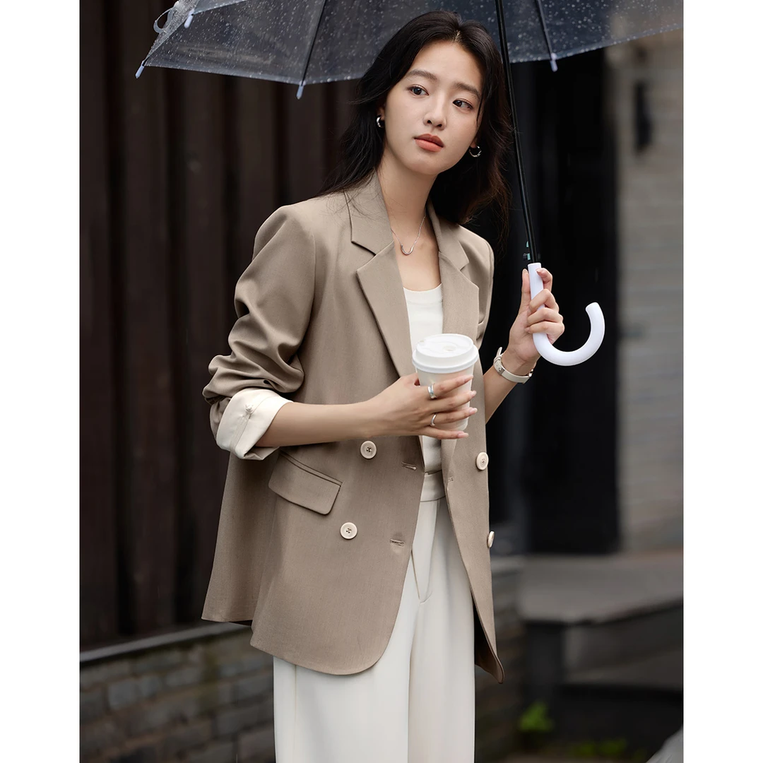 沫晗依美2025秋季精细斜纹肌理新中式袖口拼接西装4365 M4QX7B017