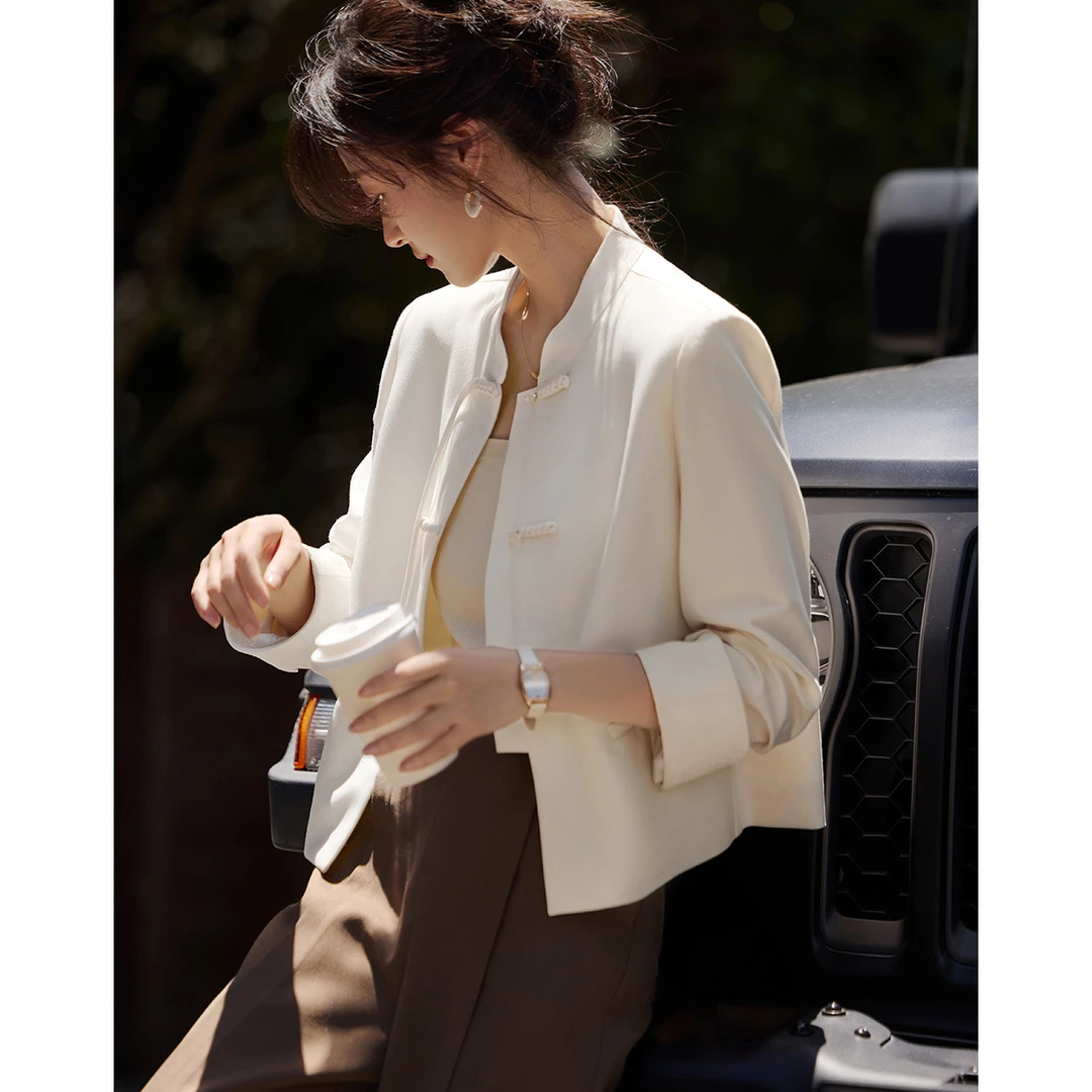 沫晗依美2025秋季新款优雅气质高级感新中式上衣4281