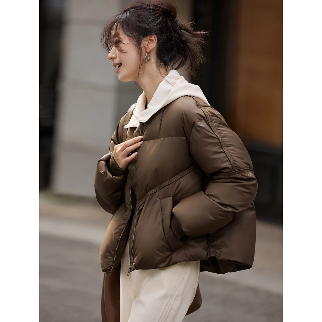 沫晗依美云朵泡芙感短款保暖羽绒服25冬季罗纹拼接设计外套9068