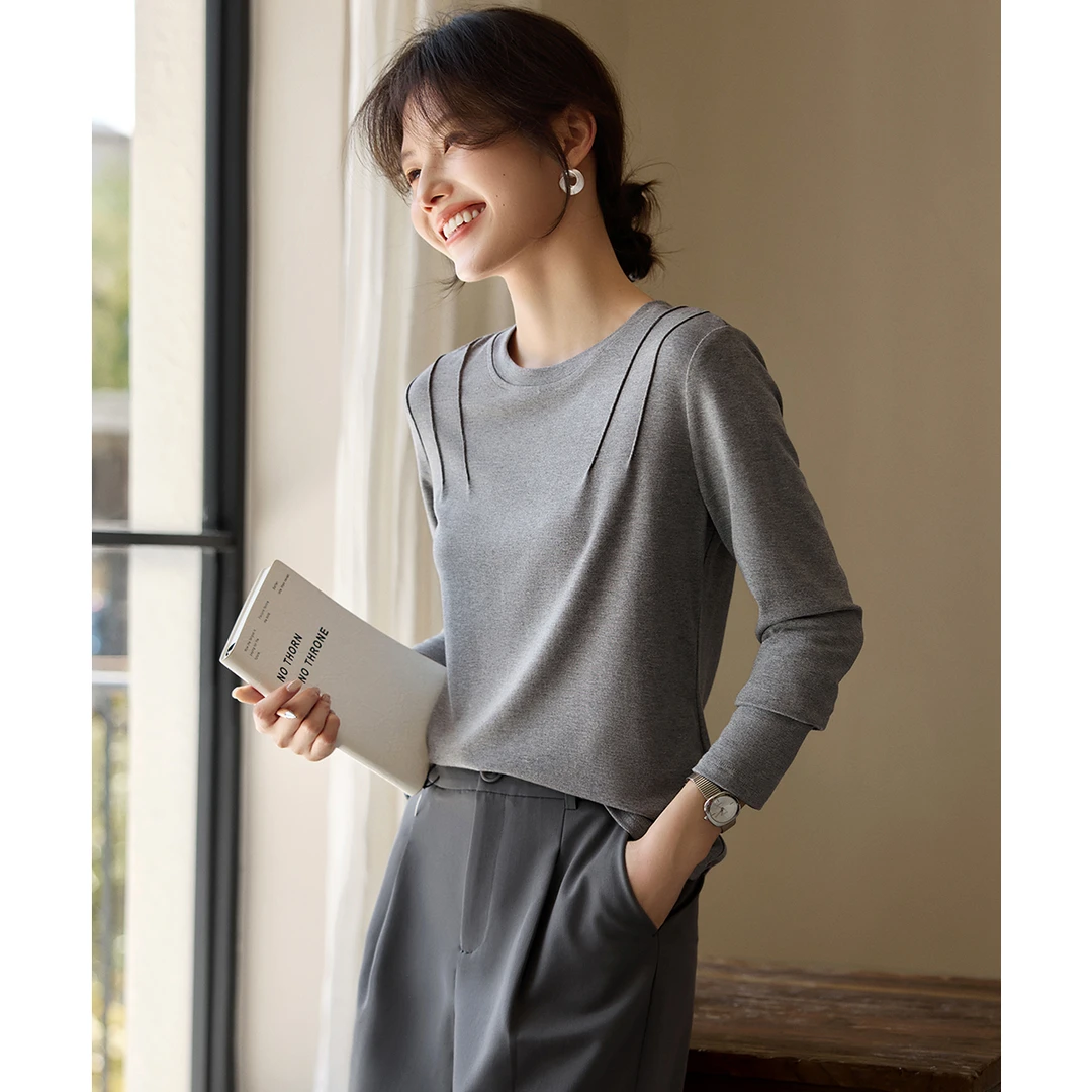 XWI/欣未2025秋季新款时尚简约气质捏褶长袖T恤轻休闲舒适女0483