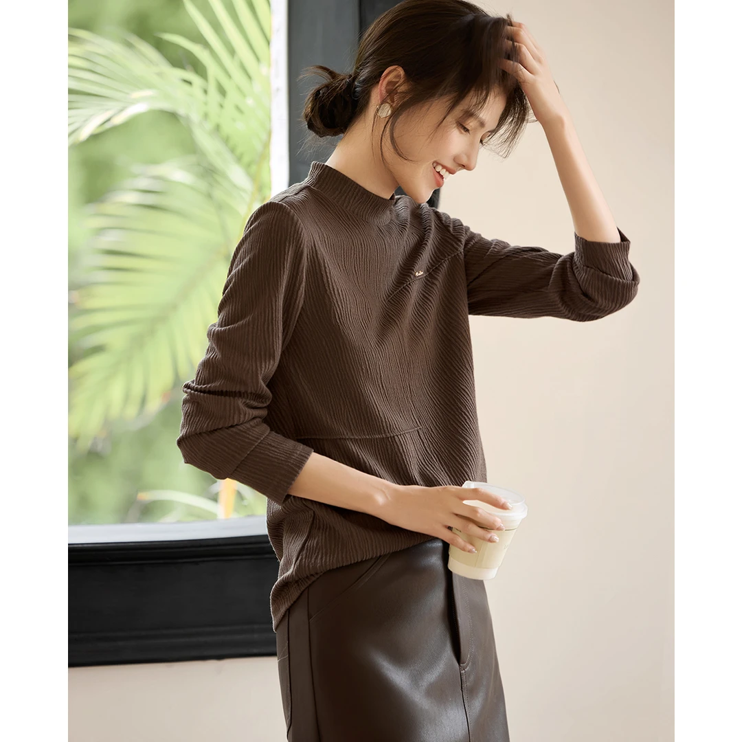 XWI/欣未2025秋季新款打底衫简约气质优雅肌理半高领设计保暖9007