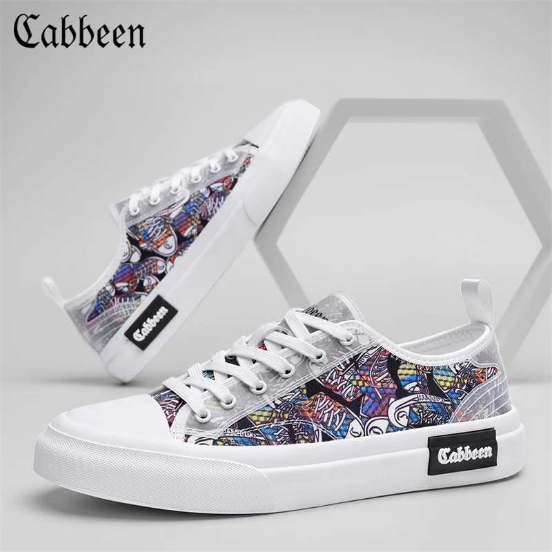 Cabbeen/卡宾秋季新款时尚百搭小白鞋男款潮流休闲男鞋涂鸦帆布鞋