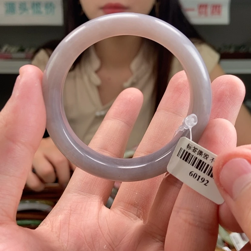 【闪购商品】和田玉手镯未镶嵌52