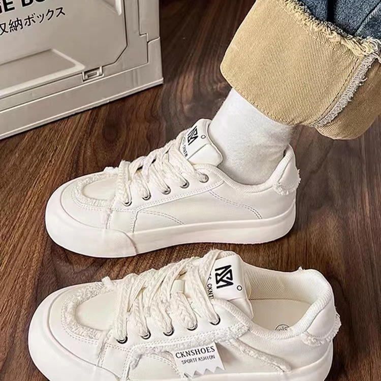 小白鞋女2024秋季新款厚底百搭小众设计感休闲运动板鞋子-6310