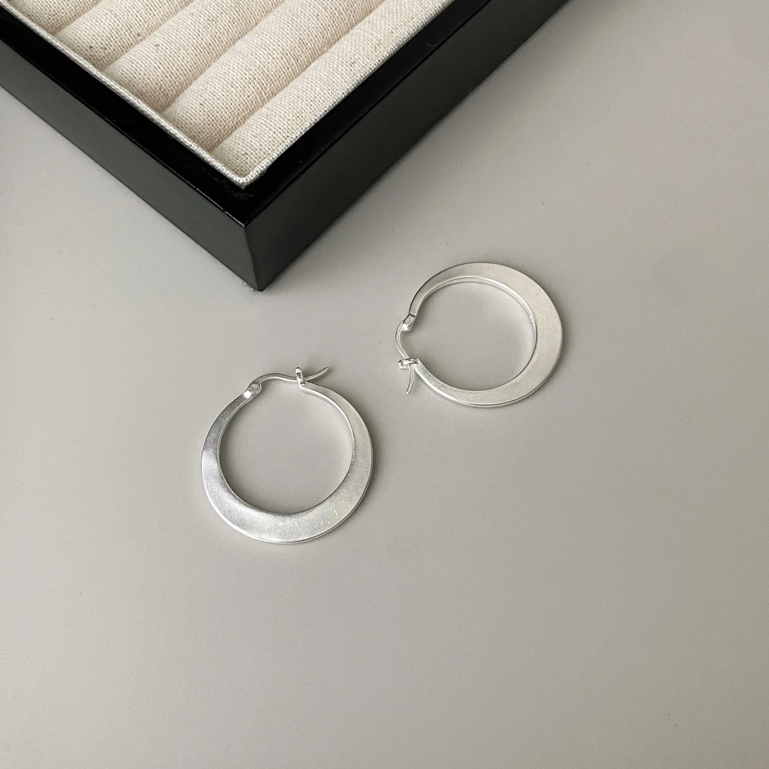 925银耳饰 耳环小众高级感冷淡风哑光耳圈气质耳扣女简约百搭