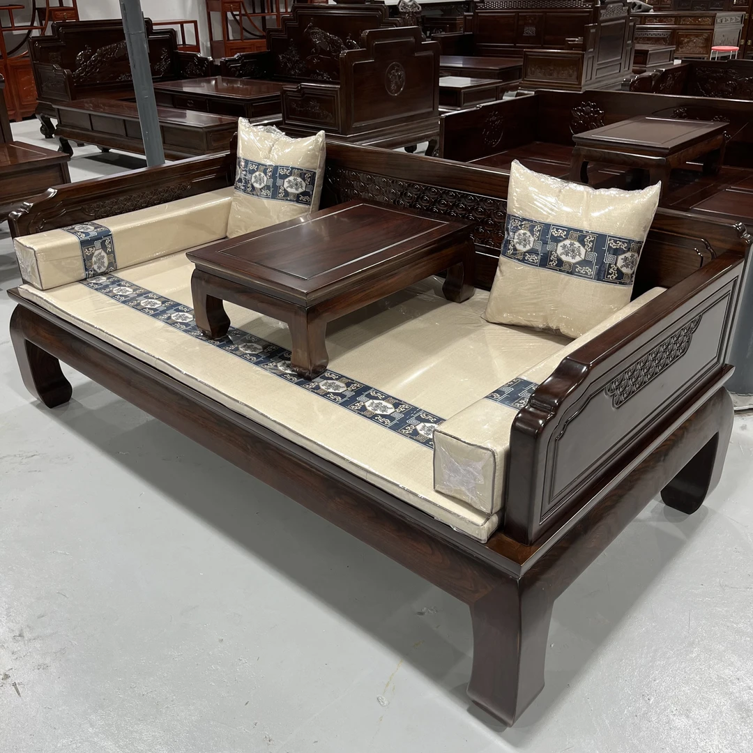 大祥云款罗汉床北方老榆木材质明清家用办公