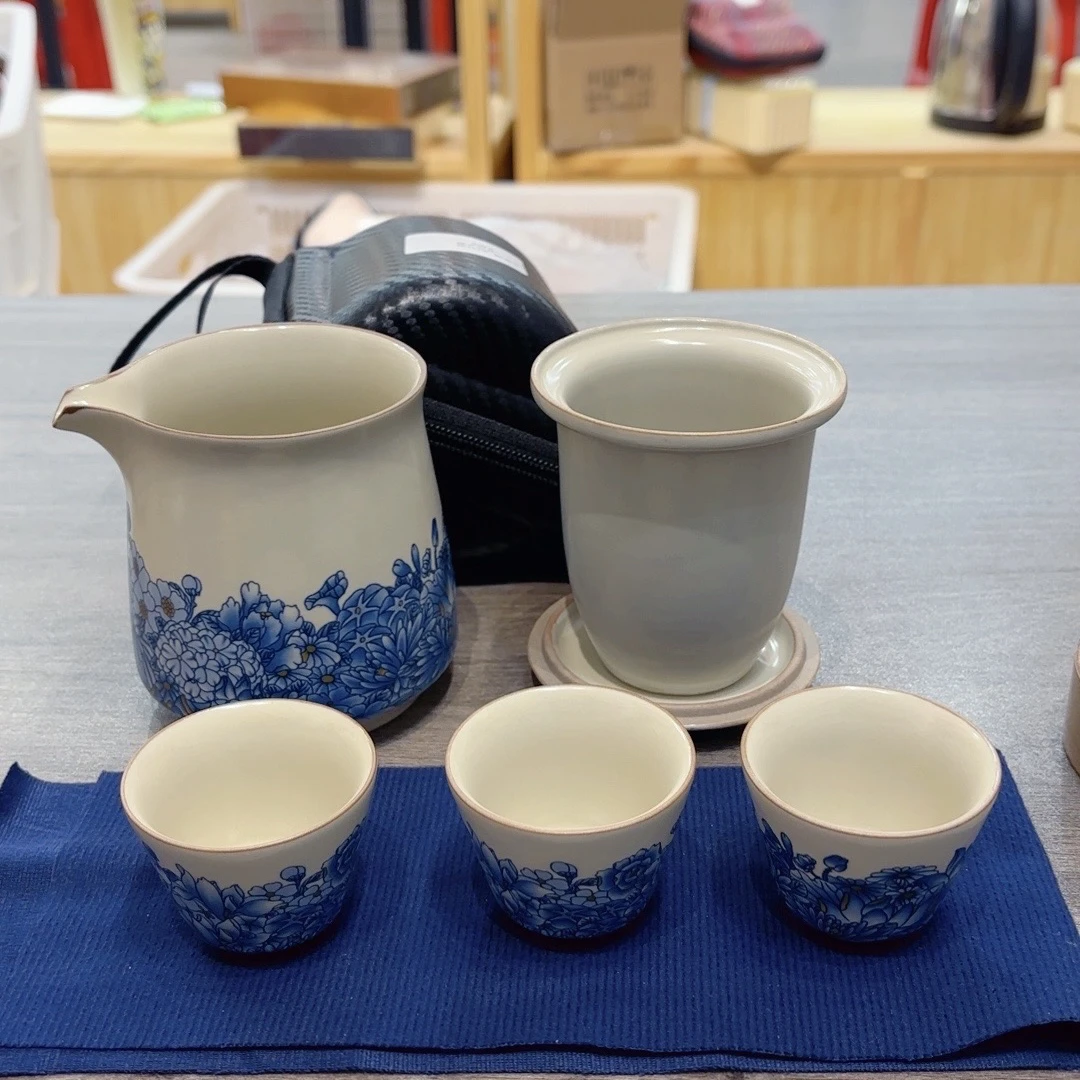 B84 旅行茶具套装青花碟恋万花一壶四杯
