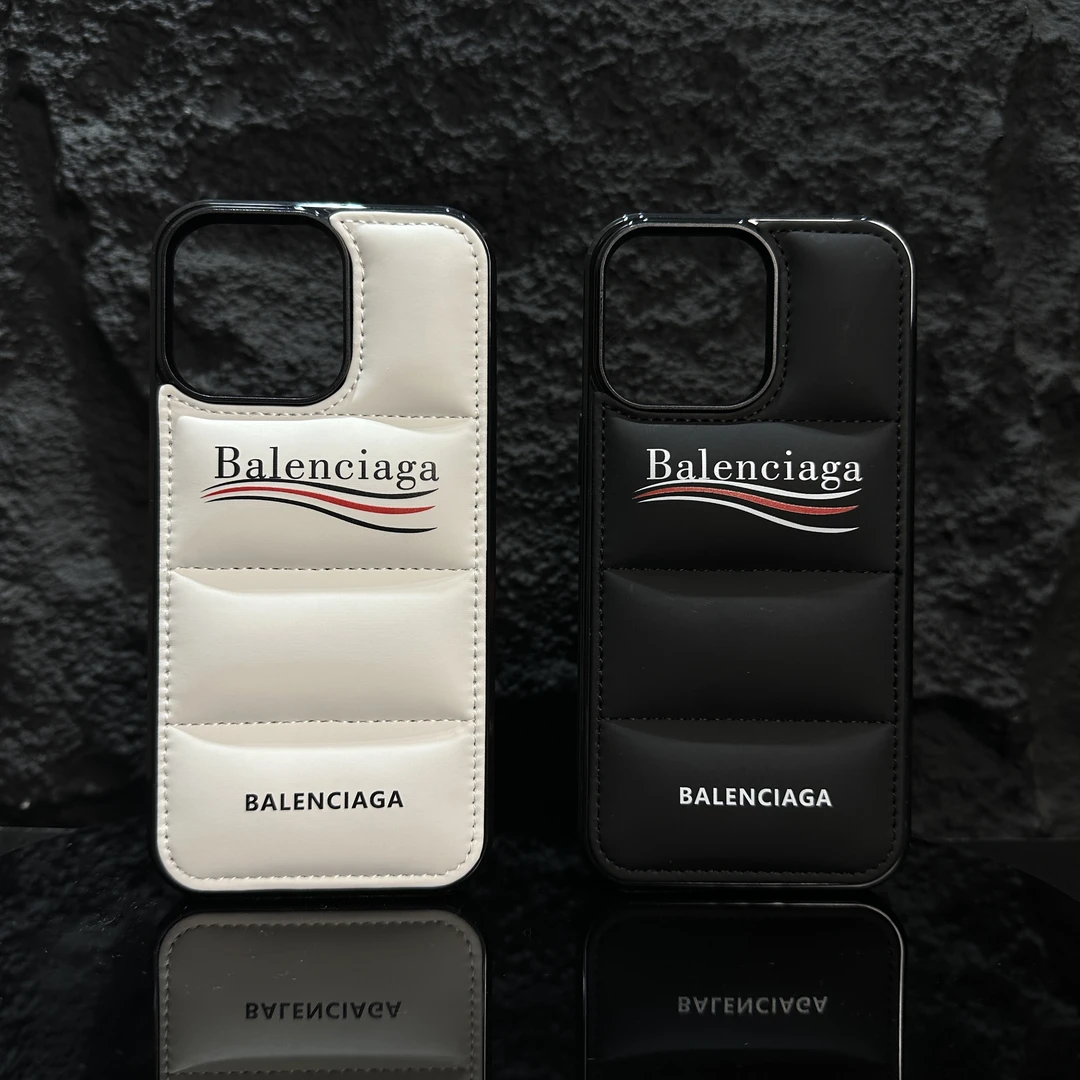 新款潮牌气垫羽绒服iPhone15/13/12/11手机壳个性防摔磨砂14pro套