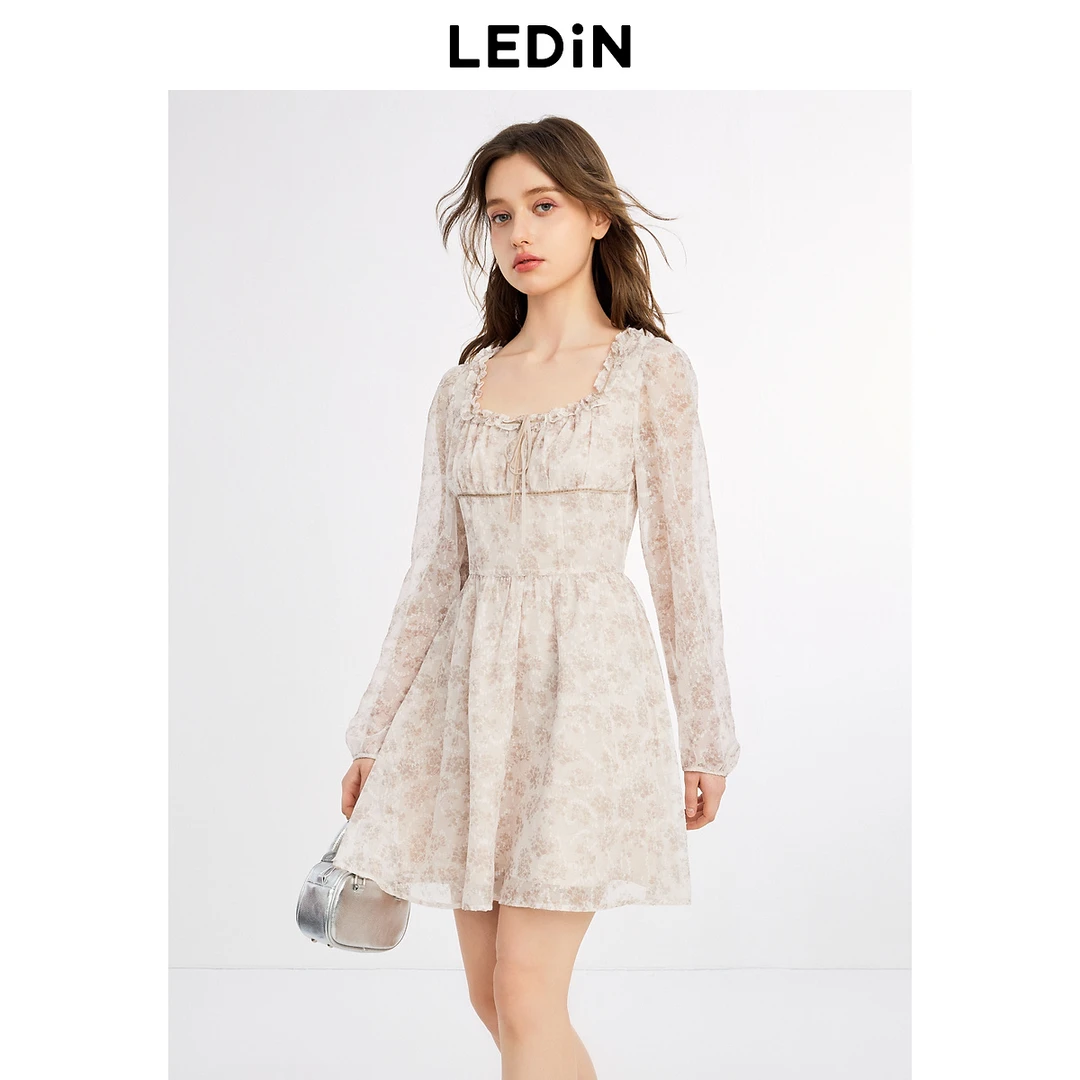 乐町甜美千金风碎花连衣裙24秋新款丝绒织带方领长袖连衣裙