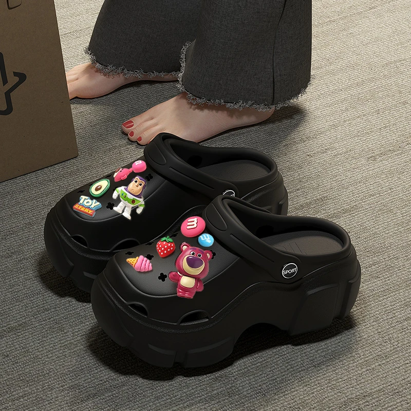 猫力 可爱洞洞鞋女外穿夏季踩屎感网红2025新款增高厚底包头凉拖