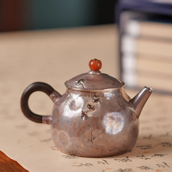 松风紫皮布纹大师壶 纯手工银壶泡壶复古茶道家用木把金属茶器具