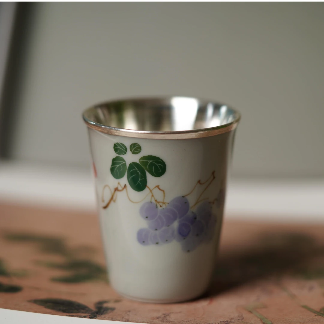 古兰色葡萄银杯手工品茗杯主人杯999足银瓷包银手绘日式茶杯直筒