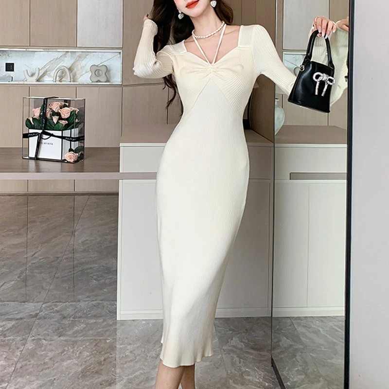 法式V领扭结绑带打底裙秋冬修身显瘦包臀裙时尚百搭针织连衣裙