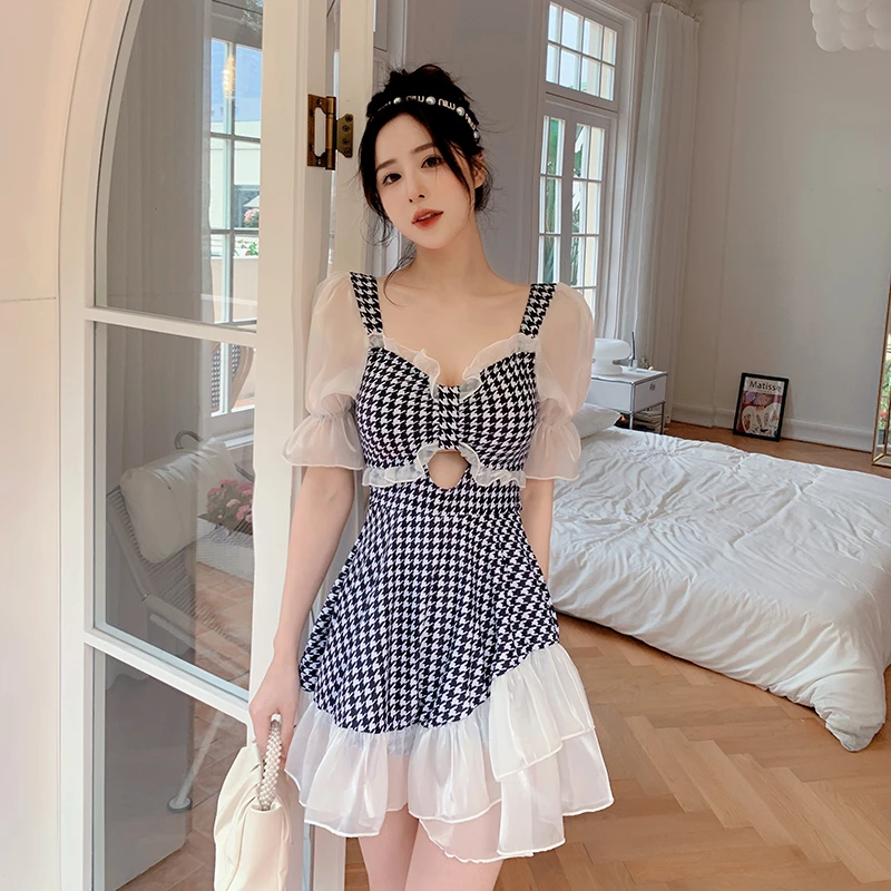 泳衣女 千鸟格少女裙式遮肚显瘦保守泳衣ins温泉