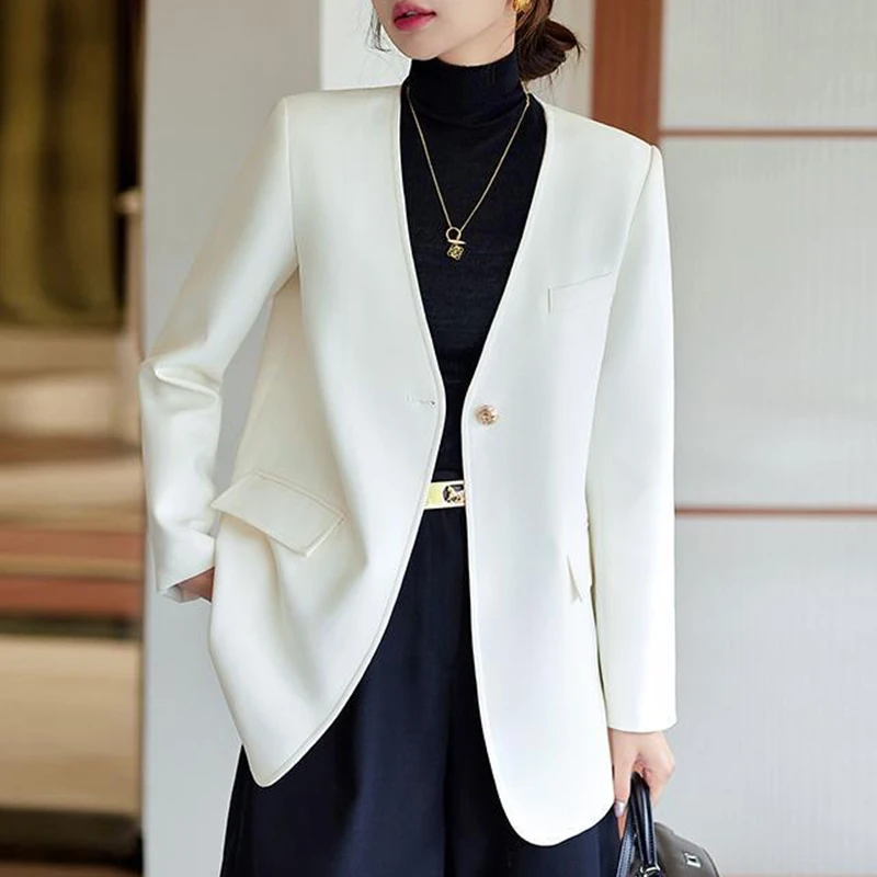 白色西装外套女设计感小众2025新款春秋高级感炸街休闲廓形小西服