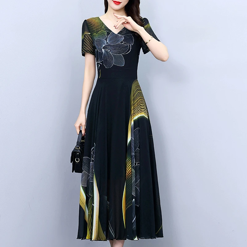 2024年夏季新款V领短袖雪纺碎花连衣裙大码胖mm收腰显瘦遮肚长裙