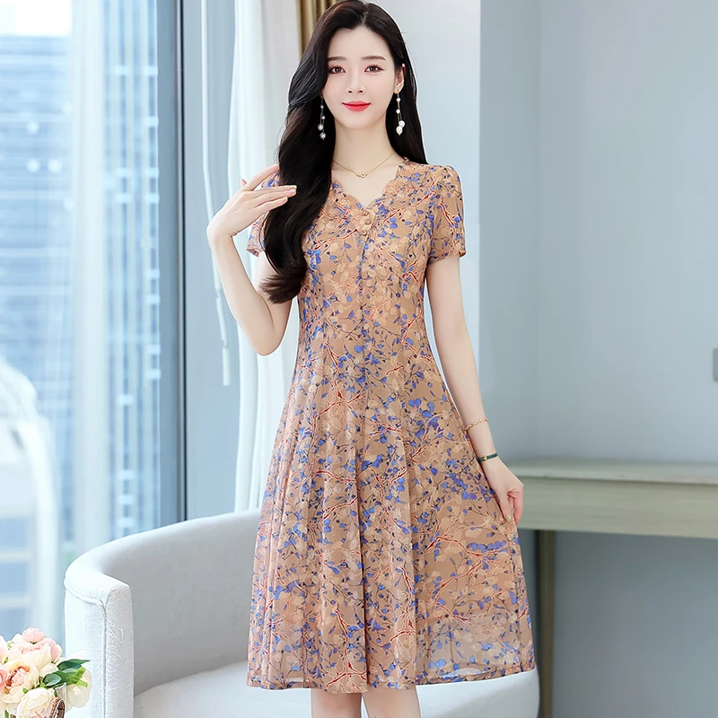 夏装雪纺碎花连衣裙中年妇女装气质中老年洋气网纱裙子