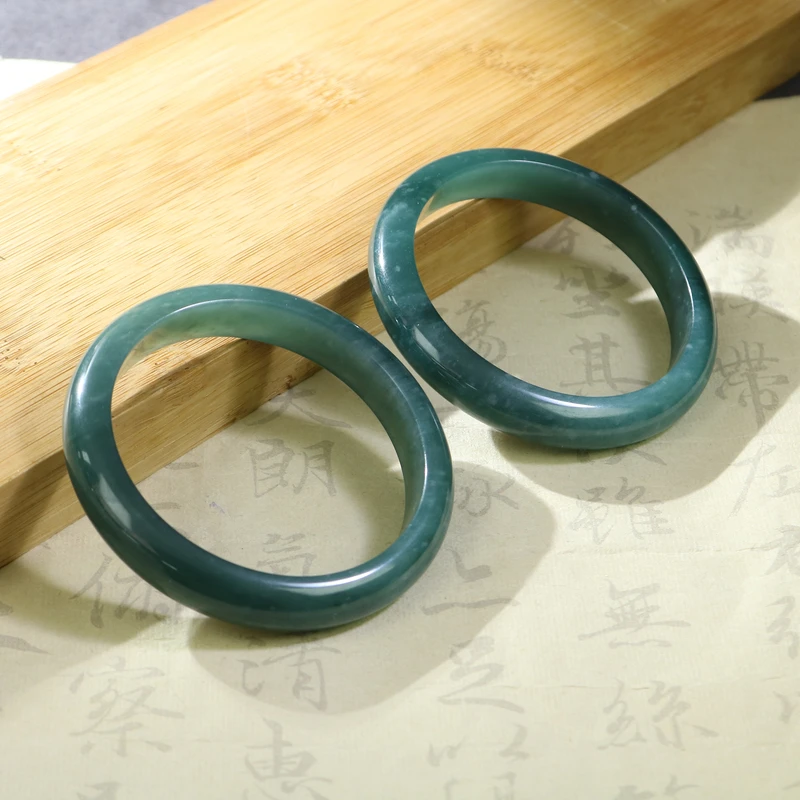 凰一品  蓝水翡翠手镯 多样性发一