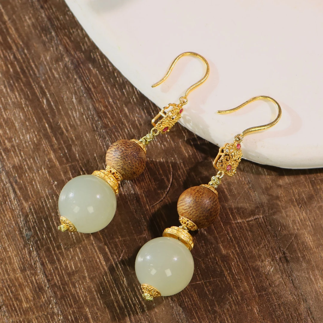 凰一品 和田玉晴水耳钩18k