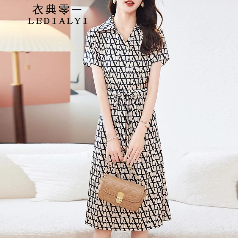 高端大牌重磅真丝连衣裙2024夏新款轻奢桑蚕丝系带收腰中长款裙子